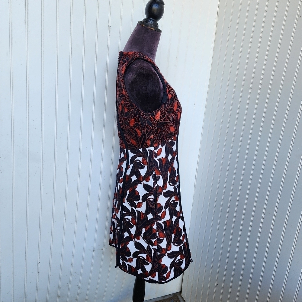 ANN TAYLOR Black Whit Red Floral Thick Lace Sleeveless Dress Pockets Sz 6 - Picture 11 of 16